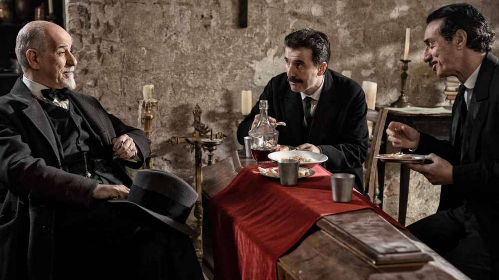 Set  della Film “La stranezza” di Roberto Andò, 2022.
Nella foto 
Foto di Lia Pasqualino.
Questa fotografia è solo per uso editoriale, il  diritto d'autore è della società cinematografica e del ...